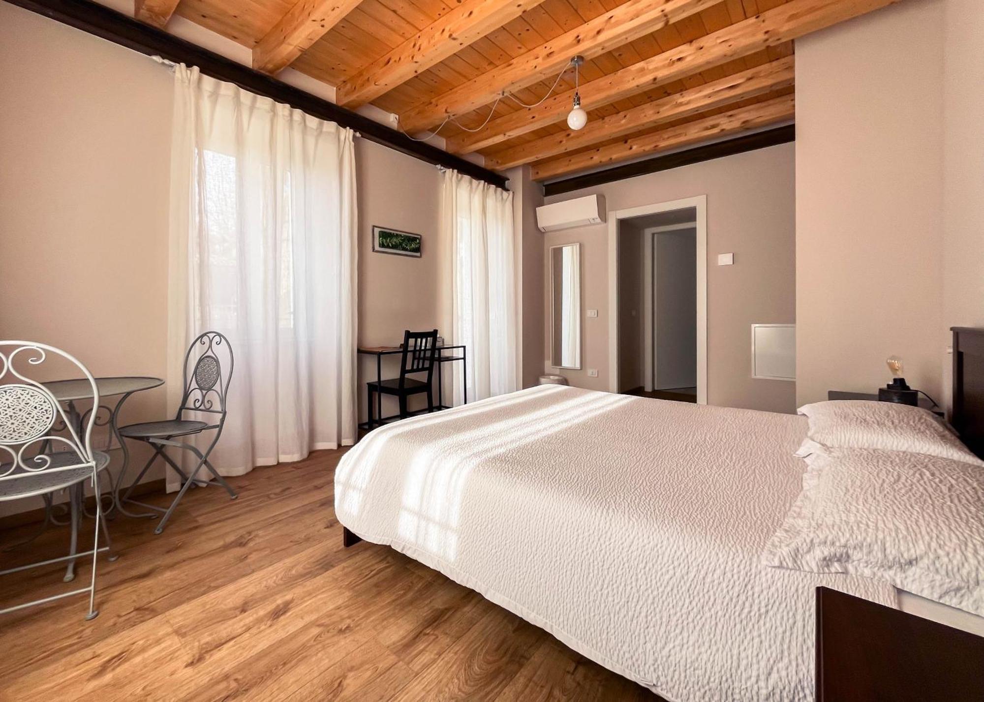 Riarel- Foresteria Lombarda Rodero Habitación foto